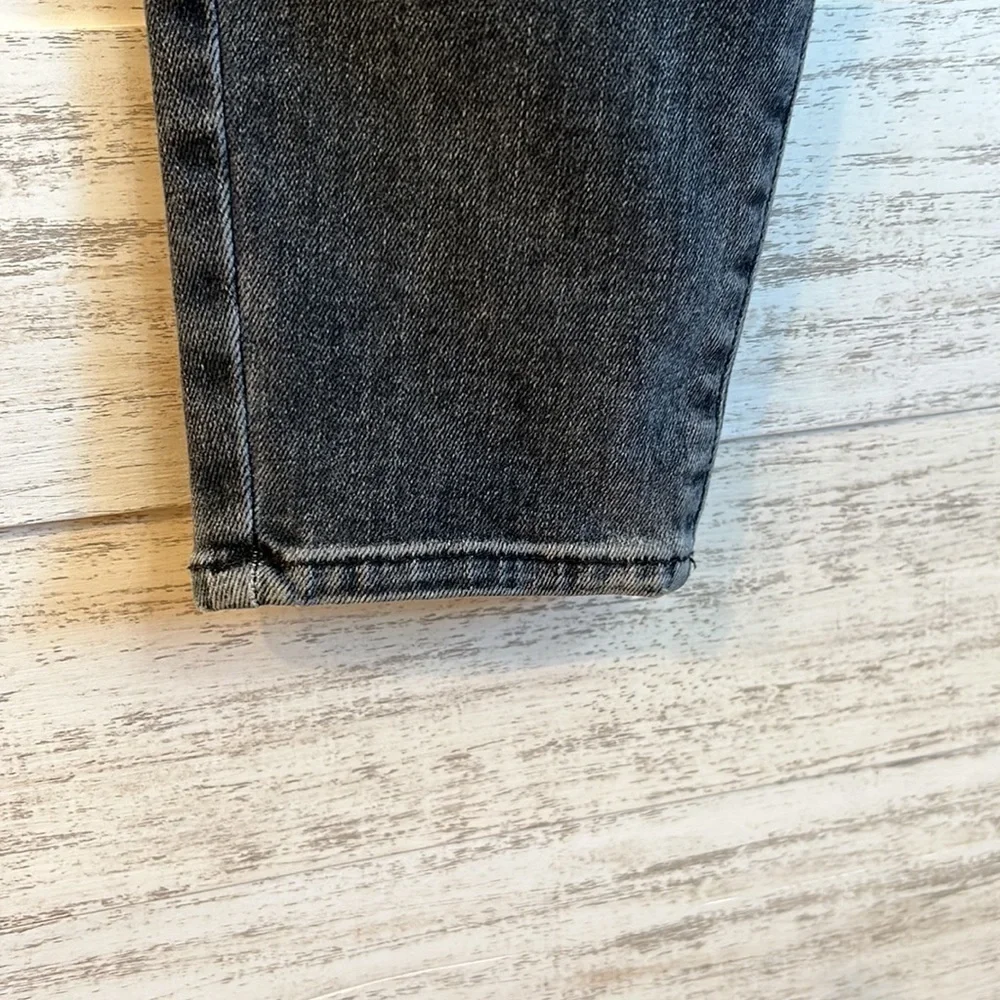 JBRAND SKINNY CROP JEANS | SIZE 28